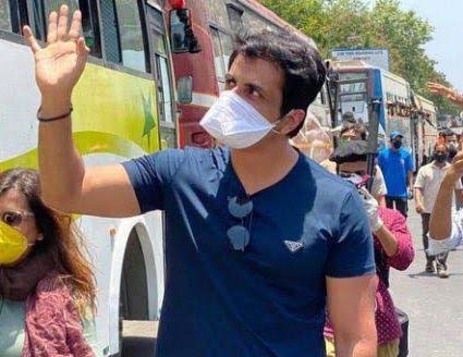 Sonu Sood Provides Aid To Stranded Migrant Workers