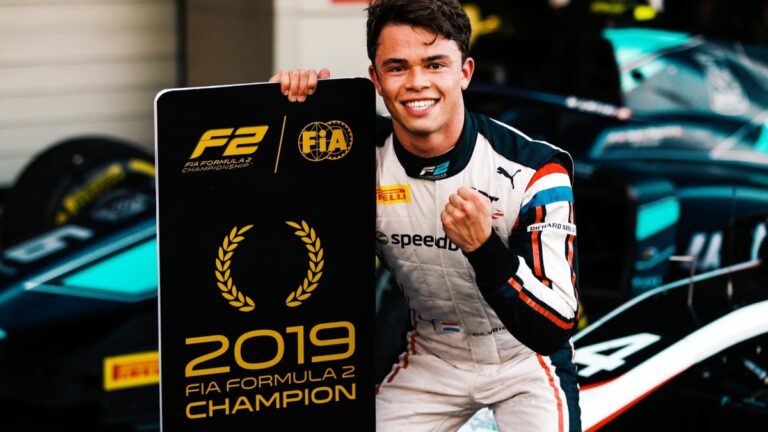 Nyck de Vries Faces Legal Challenge as 2023 F1 Season Approaches