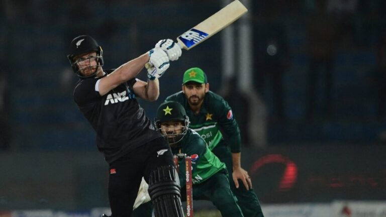 Blazing Phillips Hands New Zealand Thrilling Series Win against Pakistan
