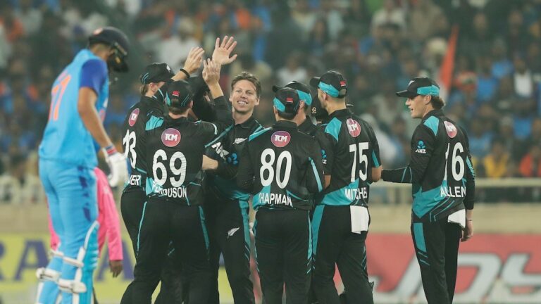 New Zealand Bowlers Dominate India in First T20I, Secure 21-Run Victory