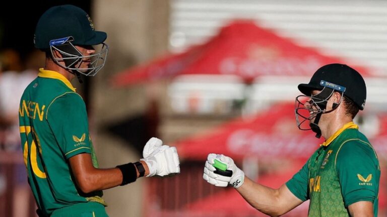 South Africa Beat England by 5-Wickets, Gains Unassailable ODI Series Lead