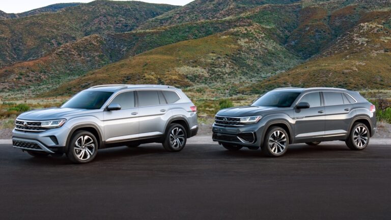Volkswagen Unveils Fresh Atlas Facelift with Upgraded Powertrain at Chicago Auto Show