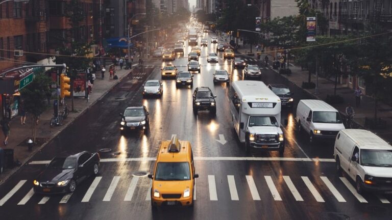 Braess’s Paradox: When Adding More Roads Creates More Traffic