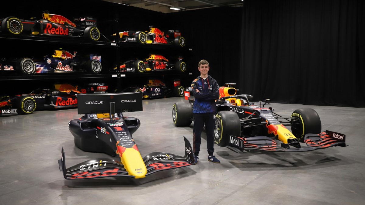 Experience Driving a Title-winning Car: Red Bull Launches Simulator for F1 fans — Times