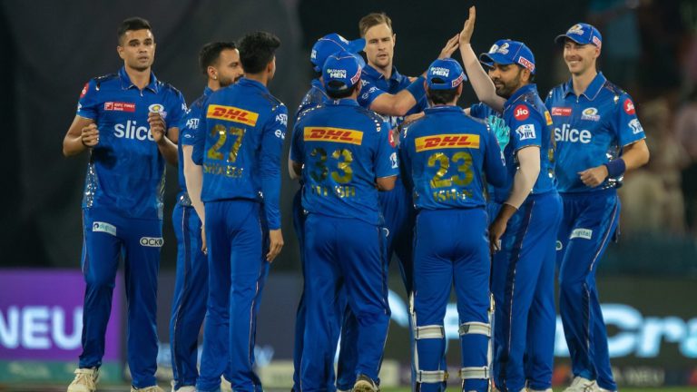 Mumbai Indians Defeat Sunrisers Hyderabad by 14 Runs in Nail-biting Finish