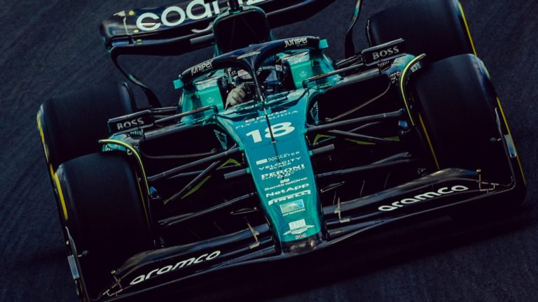 Aston Martin Technical Director Urges Mercedes and Ferrari to Change Car Concepts Sooner