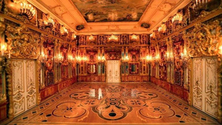 The Enigmatic Soviet Amber Room: A Stolen Treasure Shrouded in Mystery