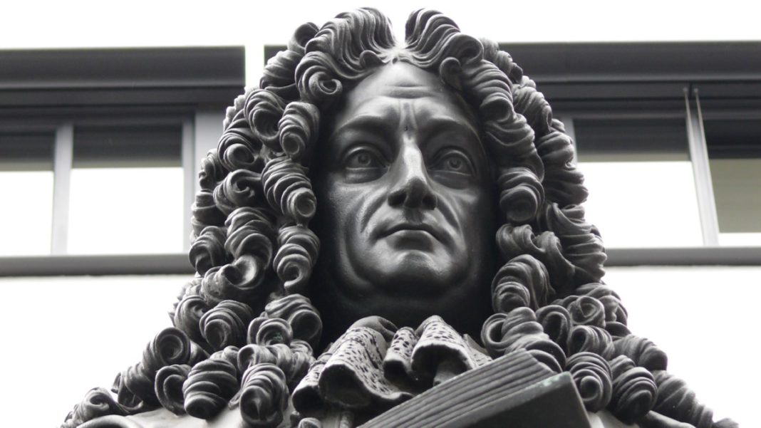 Leibniz's Worlds