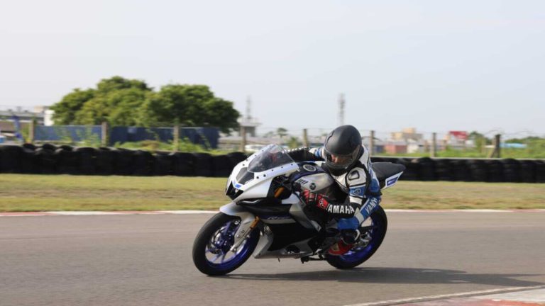 Yamaha India Unveils Powerful 700cc Twins, R7 and MT-07, amidst Imminent Launch Speculations