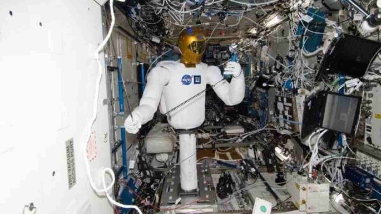 NASA and Texas Robotics Firm Forge Partnership to Propel Humanoid Robots into Space