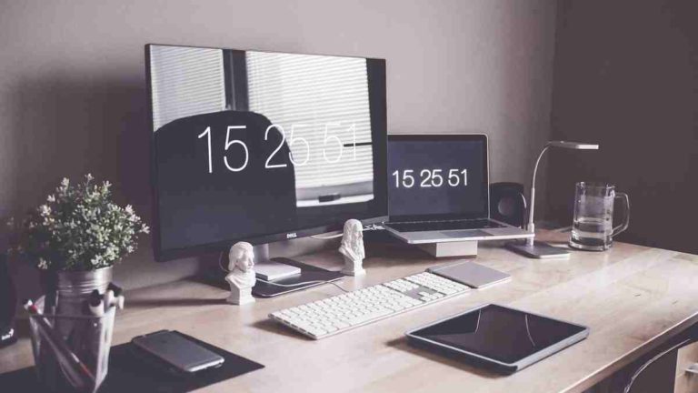 Apple’s Bold Move: Patents Reveal Plans for Foldable iMac with Innovative Glass Panel
