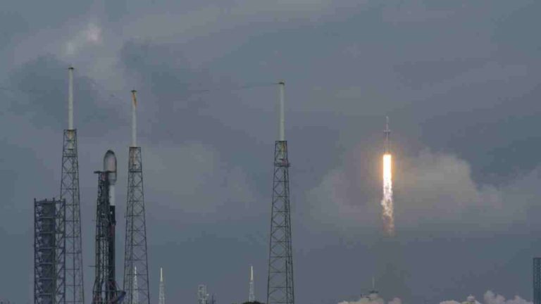 SpaceX Set to Launch 21 Starlink Satellites in Record-Breaking Mission