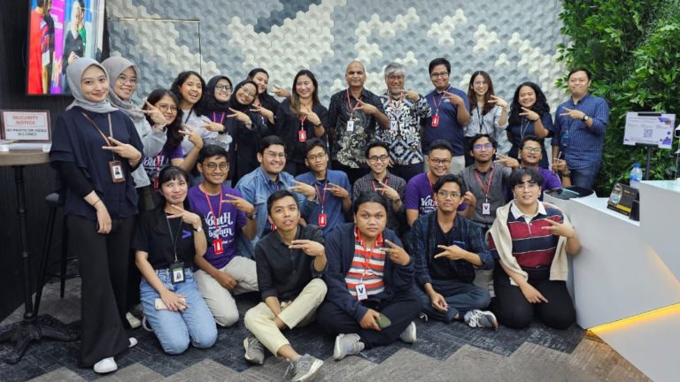 Cloud Careers Soar as Orbit Future Academy’s AWS re/Start Graduation Lights Up Semarang