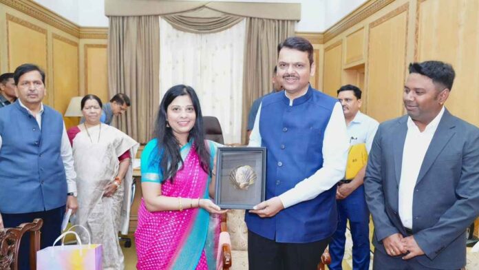 CM Devendra Fadnavis Meets Netherlands Yogasana Sports Chief in Mumbai
